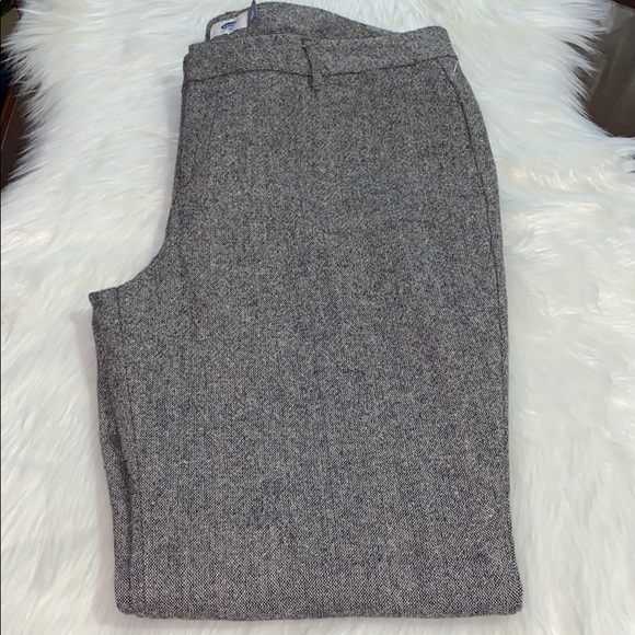Old Navy Pants - NWOT Gray Slacks